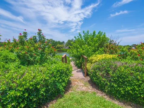 609 Lake Drive Vero Beach FL 32963