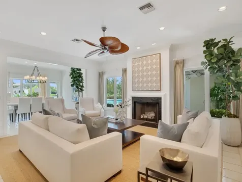 609 Lake Drive Vero Beach FL 32963