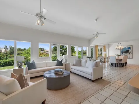 609 Lake Drive Vero Beach FL 32963