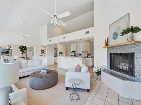 609 Lake Drive Vero Beach FL 32963