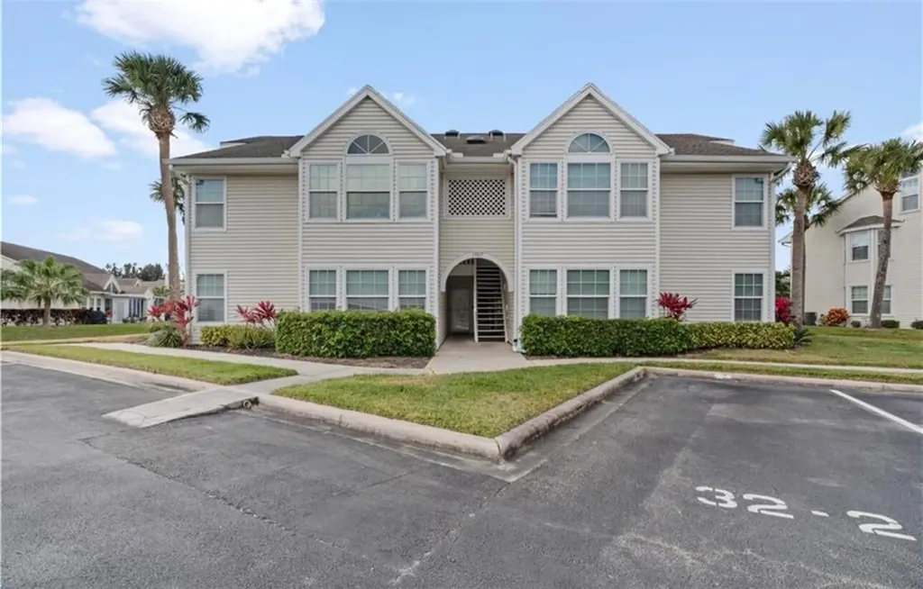 1907 Aynsley Way Vero Beach FL 32966