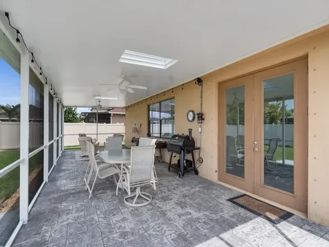 10105 Verona Manor Vero Beach FL 32966
