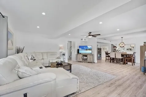 301 20th Avenue SW Vero Beach FL 32962