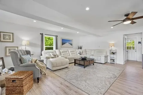 301 20th Avenue SW Vero Beach FL 32962