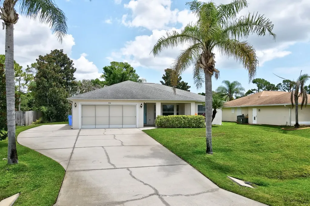 934 Bermuda Avenue Sebastian FL 32958