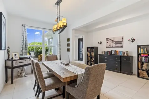 6205 Arcadia Square Vero Beach FL 32966