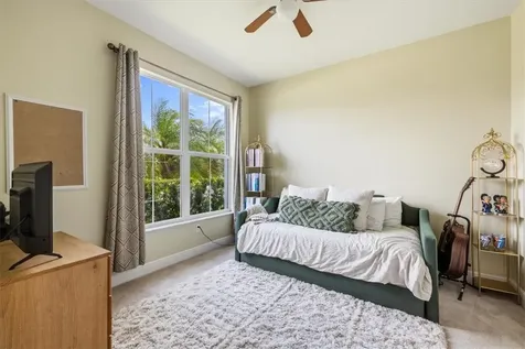 6205 Arcadia Square Vero Beach FL 32966