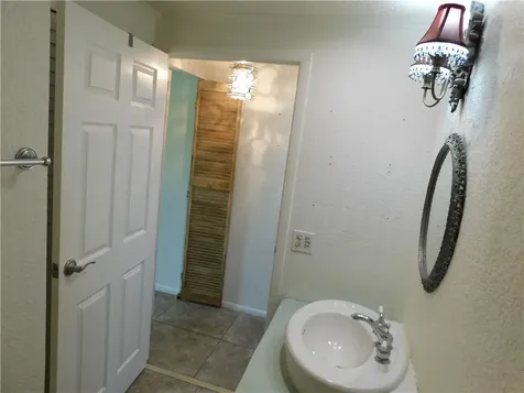485 7th Place Vero Beach FL 32962