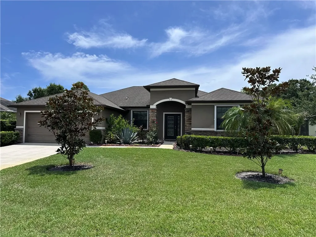 4667 Ashley Lake Circle Vero Beach FL 32967