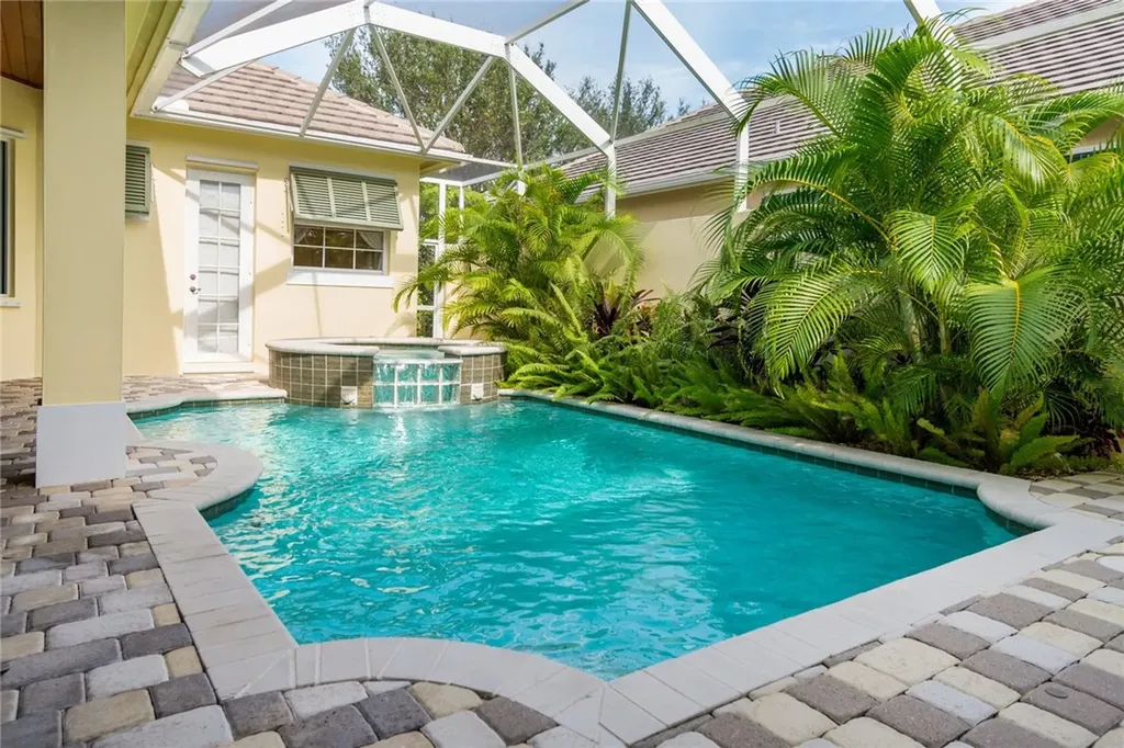 2050 Autumn Lane Vero Beach FL 32963