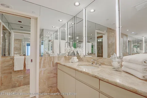 2 N Breakers Row Palm Beach FL 33480