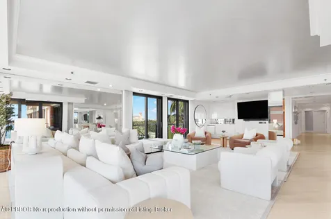 2 N Breakers Row Palm Beach FL 33480