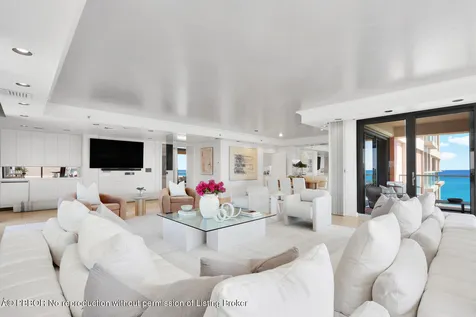 2 N Breakers Row Palm Beach FL 33480