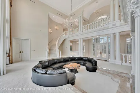 100 Seaway Court Vero Beach FL 32963