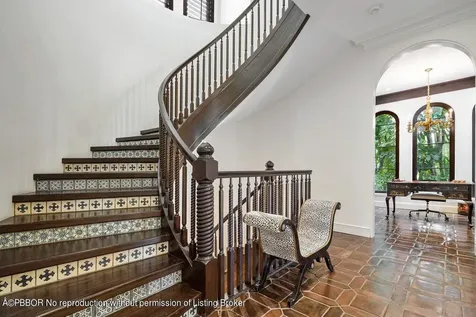 12 Lagomar Road Palm Beach FL 33480