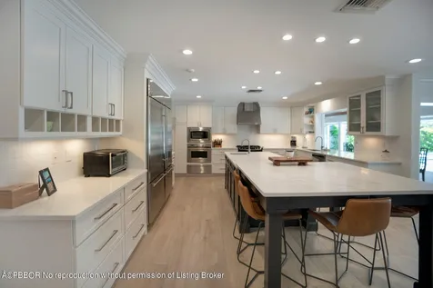 11916 Lake Shore Place North Palm Beach FL 33408