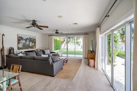 11916 Lake Shore Place North Palm Beach FL 33408