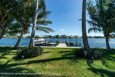 11916 Lake Shore Place North Palm Beach FL 33408