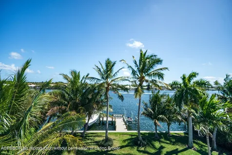 11916 Lake Shore Place North Palm Beach FL 33408