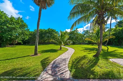 602 N Atlantic Drive Lantana FL 33462