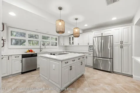 602 N Atlantic Drive Lantana FL 33462