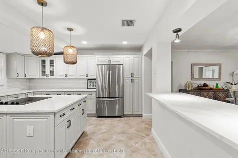 602 N Atlantic Drive Lantana FL 33462