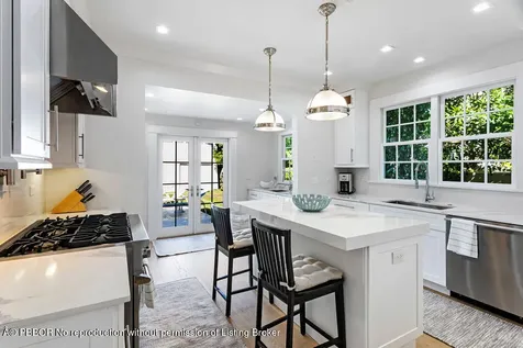 141 Australian Avenue Palm Beach FL 33480