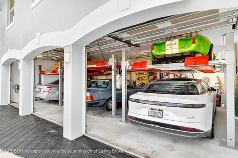 6 Cloister Circle West Palm Beach FL 33401