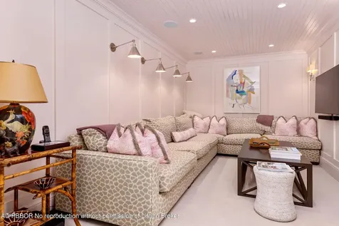 258 List Road Palm Beach FL 33480