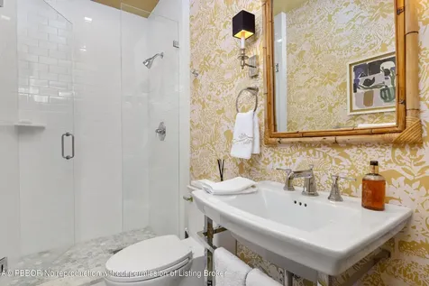 258 List Road Palm Beach FL 33480