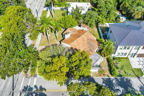 383 31st Court West Palm Beach FL 33407