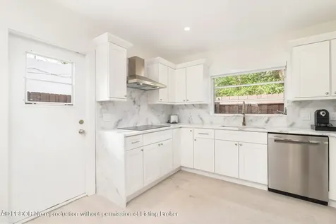 439 28th Street West Palm Beach FL 33407