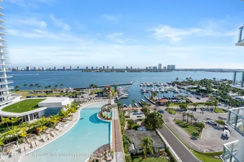 220 Lake Shore Drive Lake Park FL 33403