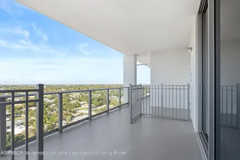 220 Lake Shore Drive Lake Park FL 33403