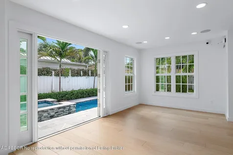 291 Austin Lane West Palm Beach FL 33401