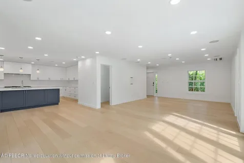 291 Austin Lane West Palm Beach FL 33401