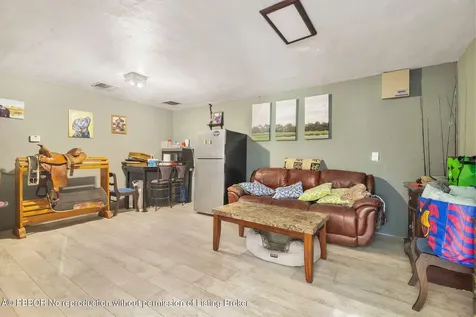2770 E Road Loxahatchee FL 33470
