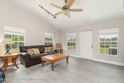 2770 E Road Loxahatchee FL 33470