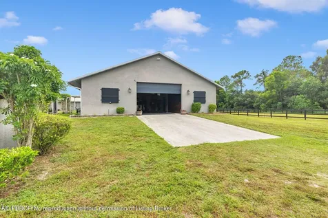 2770 E Road Loxahatchee FL 33470