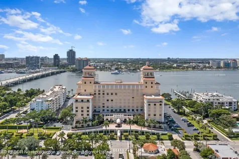 150 Bradley Place Palm Beach FL 33480