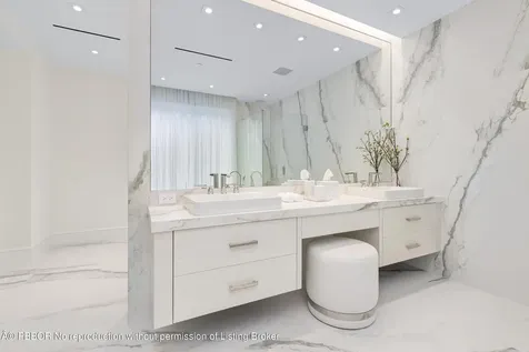 150 Bradley Place Palm Beach FL 33480