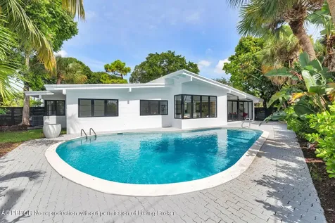 7512 W Lake Drive West Palm Beach FL 33406