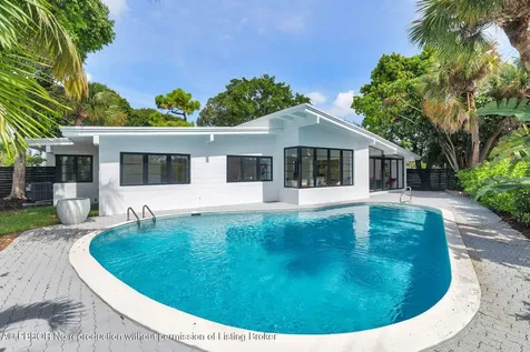 7512 W Lake Drive West Palm Beach FL 33406