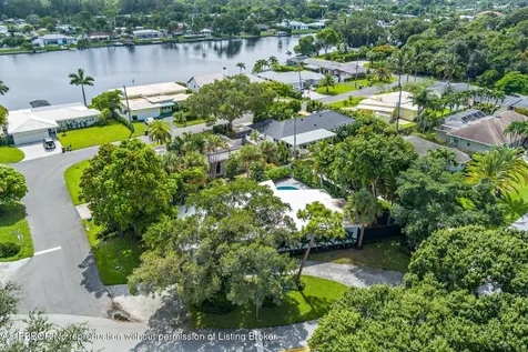 7512 W Lake Drive West Palm Beach FL 33406