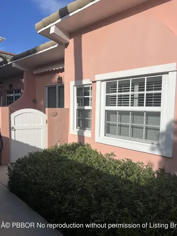 142 Peruvian Avenue Palm Beach FL 33480