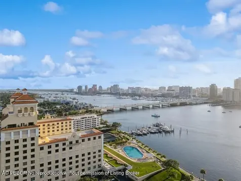150 Bradley Place Palm Beach FL 33480