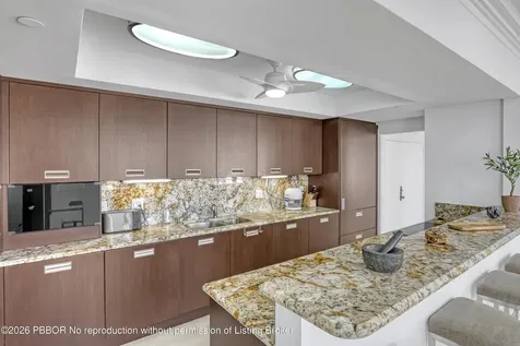150 Bradley Place Palm Beach FL 33480