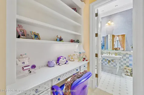 2330 Seven Oaks Lane Palm Beach Gardens FL 33410