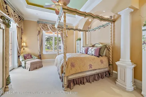 2330 Seven Oaks Lane Palm Beach Gardens FL 33410