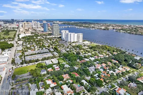 308 Barcelona Road West Palm Beach FL 33401
